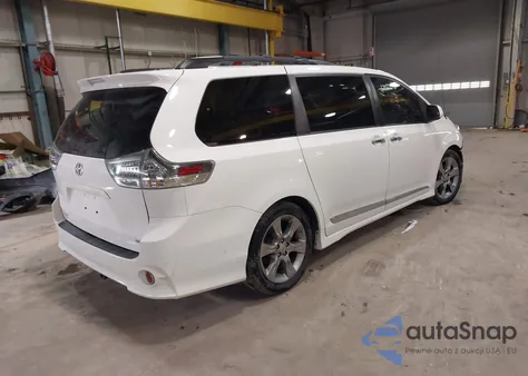 2014 Toyota Sienna Se 8 Passenger z USA, uszkodzony, nr VIN 5TDXK3DC7ES497390
